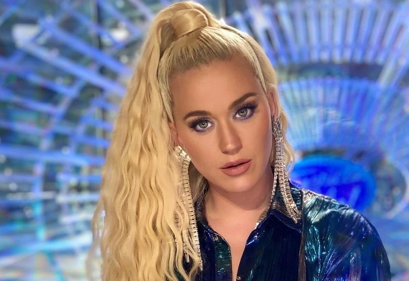 Кэти Перри переходит на веганство вместе со своей собакой