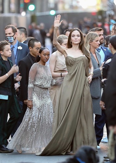 Анджелина Джоли с дочерью Захарой