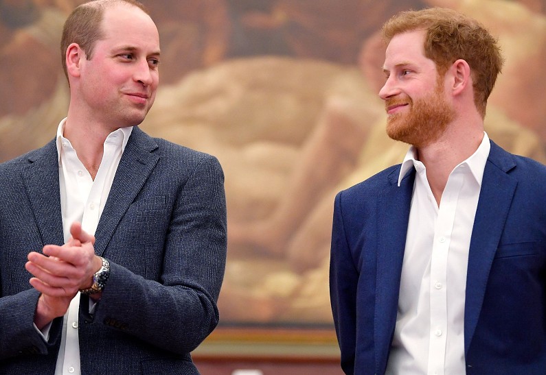 Принц Уильям впервые за долгое время публично высказался о принце Гарри. Подробности!