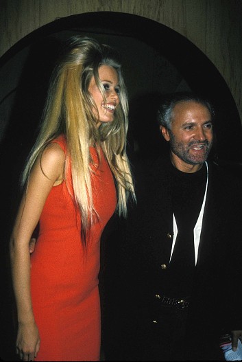 Клаудия Шиффер и Джанни Версаче