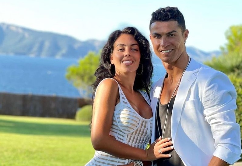 Криштиану Роналду и Джорджина Родригес ждут двойню