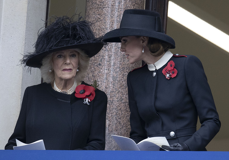 Герцогиня Корнуолльская Камилла и Кейт Миддлтон