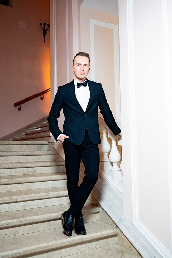 Шеф-редактор ok-magazine.ru Денис Казьмин