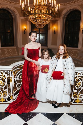 Анна Семак с дочерьми