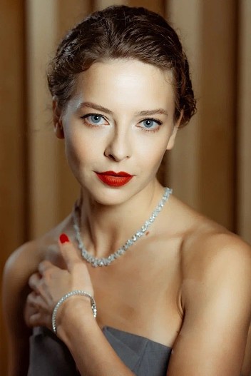 Софья Донианц (украшения Mercury)