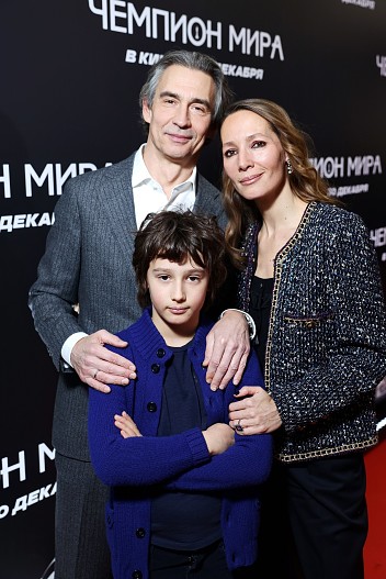 Антон и Дарья Златопольские с сыном