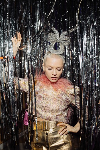 Эва Вострокнутова