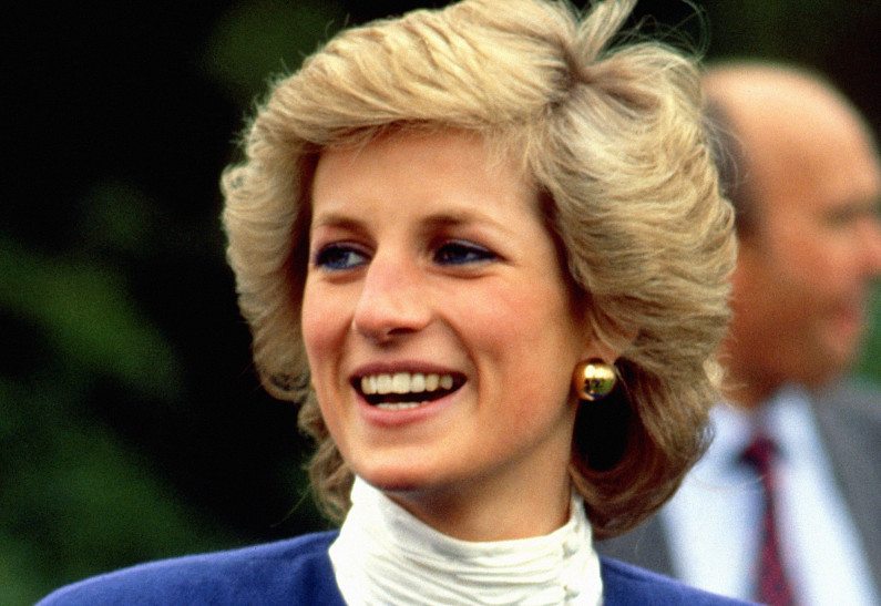 Как выглядела бы королевская семья, если бы принцесса Диана была жива? Фото!