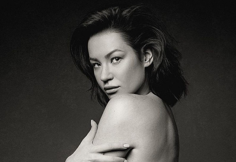 Полностью обнажена. Ида Галич показала откровенное фото и похвасталась фигурой