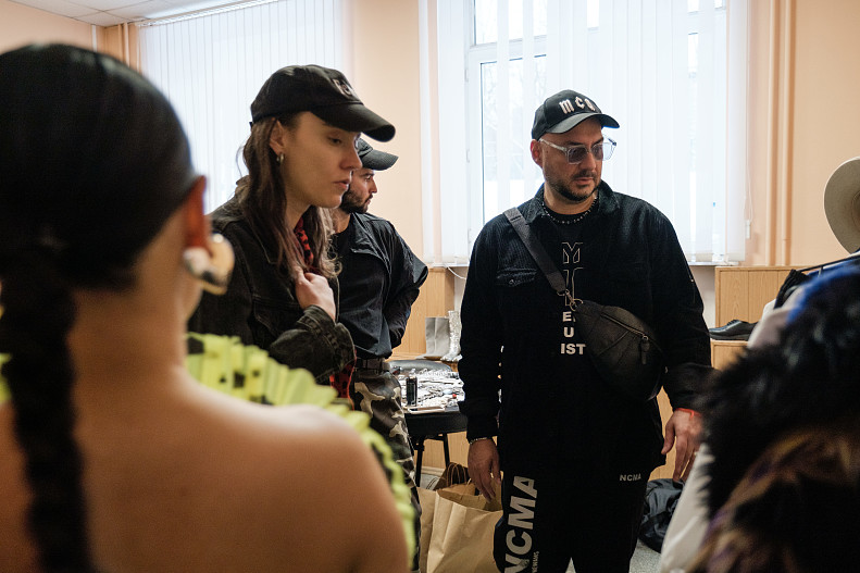 Ян Гэ, Миша, Китти, Кирилл Серебренников