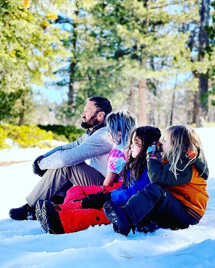 Брайан Остин Грин с сыновьями