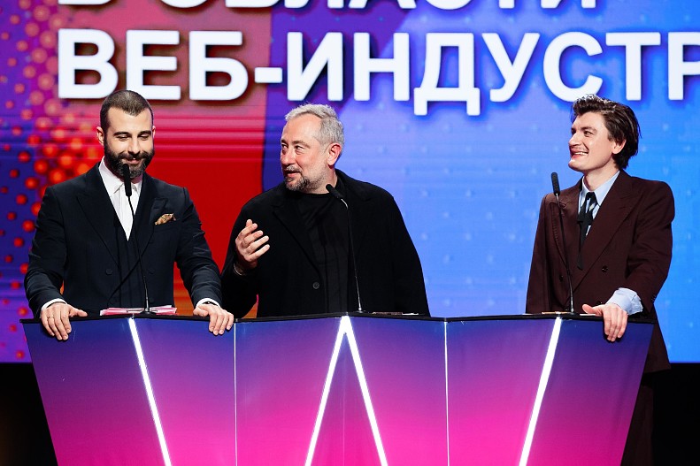 Иван Ургант, Антон Калинкин, Александр Гудков