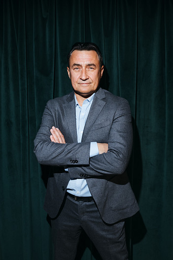 Камиль Ларин