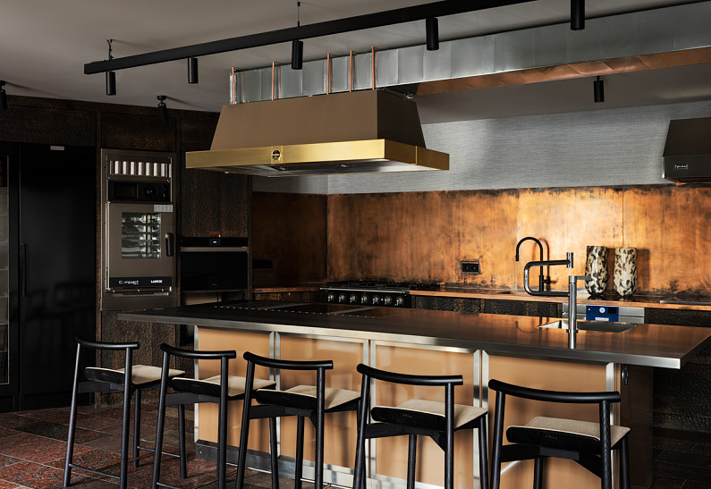 «Технофлот» и Embers Lab открыли мультиформатный шоу-рум в районе Сокола