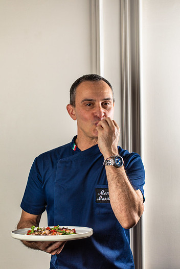 Массимилиано Монтироли — шеф-повар Cafe Milano 