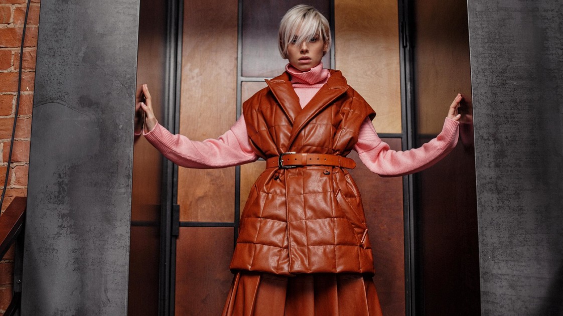 искусственная кожа из кактусов. экокожа из кактуса. веганская кожа кактус. Leather company. экокожа бордовая.