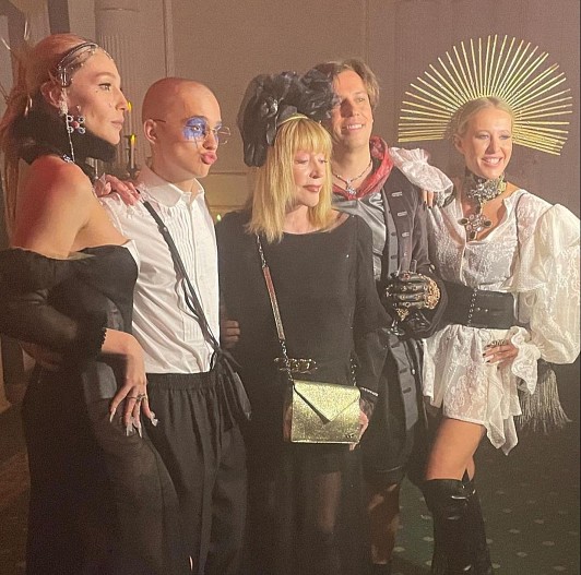 Настя Ивлеева, Даня Милохин, Алла Пугачева, Максим Галкин и Ксения Собчак