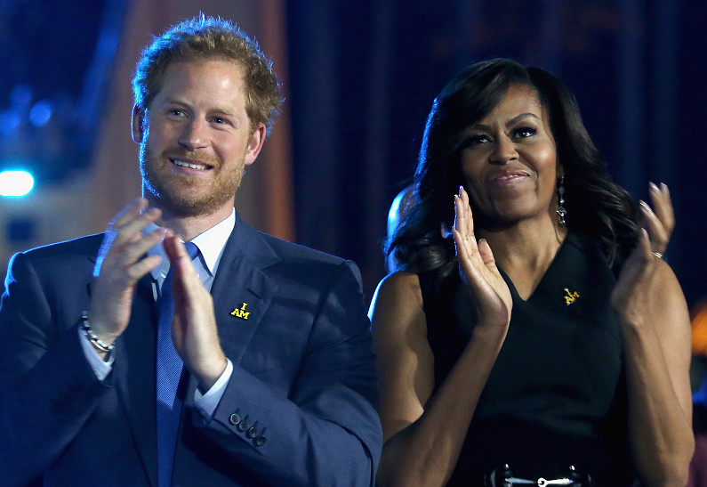 Мишель Обама прокомментировала слова принца Гарри и Меган Маркл о расизме в королевской семье