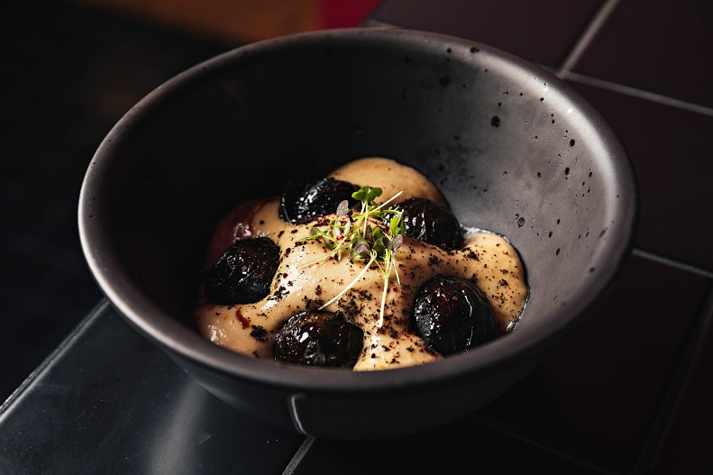 Долма в листьях шисо