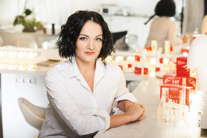 ТИЙНА ОРАСМЯЭ, ВРАЧ- ДЕРМАТОКОСМЕТОЛОГ, создатель бренда Meder Beauty Science