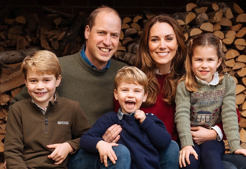 Дети принца Уильяма и Кейт Миддлтон пошли по стопам королевы. Чему они научились?