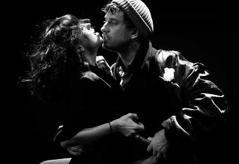 В сети появилось новое совместное фото Павла Прилучного и Мирославы Карпович