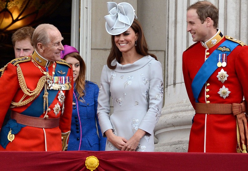 Кейт Миддлтон и принц Уильям почтили память принца Филиппа