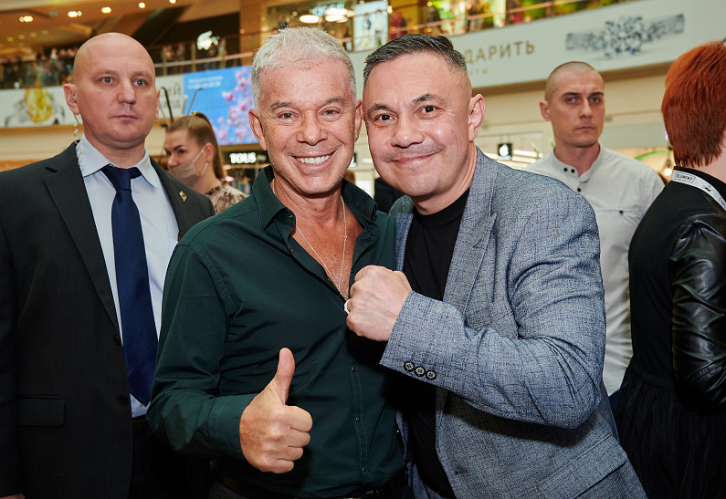 Олег Газманов, Лариса Долина, Анита Цой и другие на открытии Школы фитнес-бокса Кости Цзю