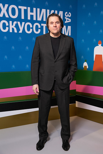 Константин Эрнст