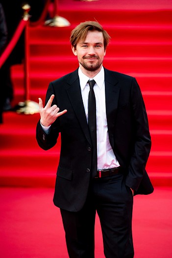 Александр Петров