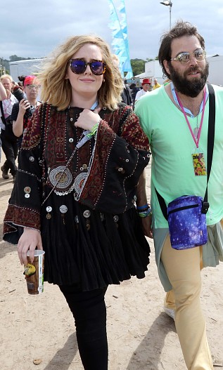 Адель и Саймон Конекки