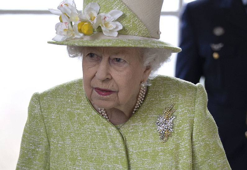 Королева Елизавета II в опасности? На территорию поместья в Виндзоре вновь проникли злоумышленники