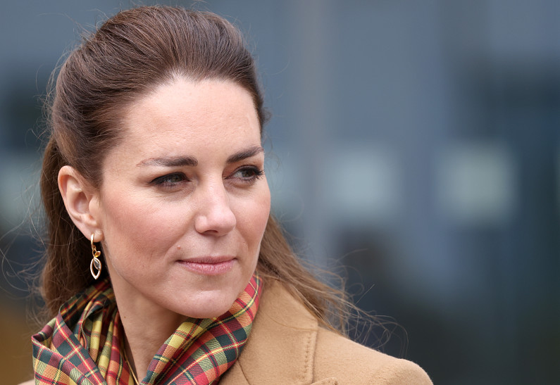 Какое внимание к деталям! Кейт Миддлтон восхитила образом в бежевых тонах во время нового выхода в свет