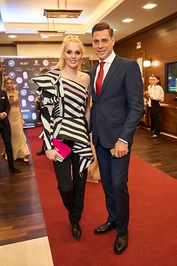 Олеся Бословяк и Дмитрий Дюжев