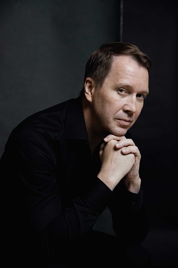 Евгений Миронов