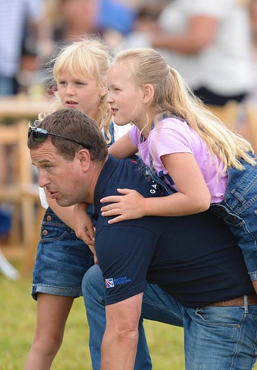 Питер Филлипс с дочерьми Саванной и Айлой