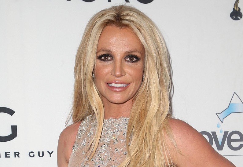 СМИ: Бритни Спирс пыталась избавиться от опеки отца еще в 2016 году