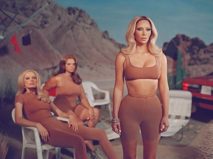 Ким Кардашьян