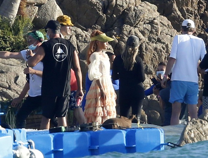 Холли Бейли на съёмочной площадке