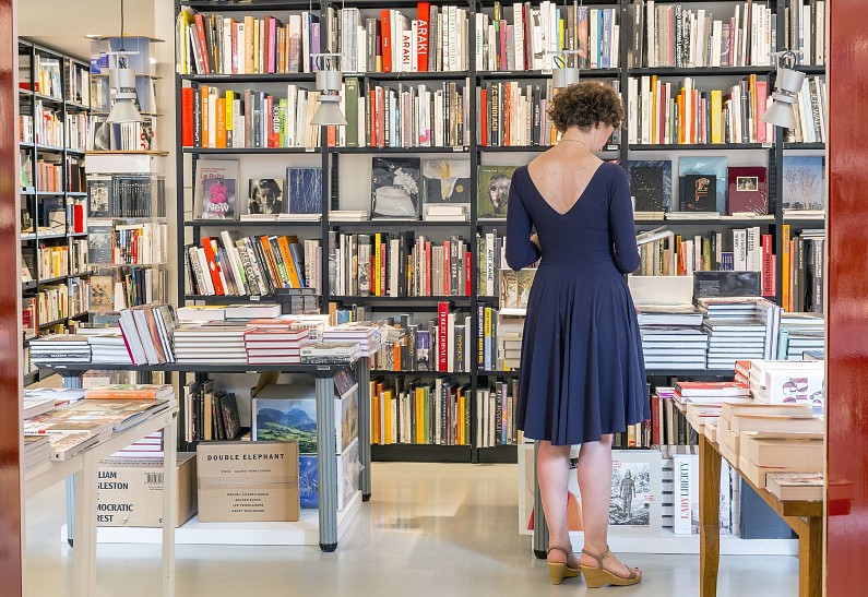 Что спрашивать в книжных магазинах в июне? 5 интересных новинок