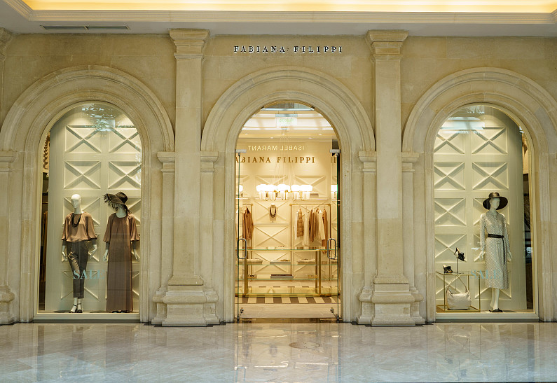 В «Крокус Сити Молле» после реновации открылся бутик итальянского бренда Fabiana Filippi