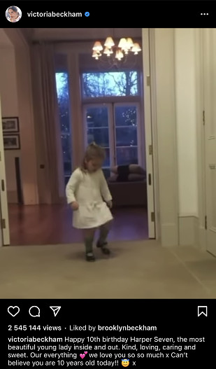 Поздравление дочери Харпер в Instagram Виктории
