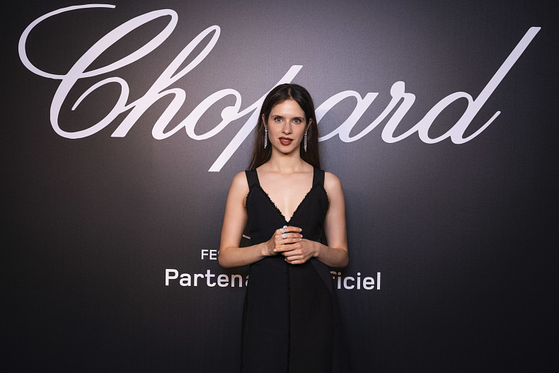 Дафна Патакия (украшения Chopard)