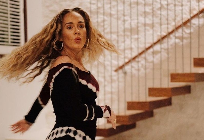 Адель спровоцировала слухи о романе с агентом Леброна Джеймса. Рассказываем!