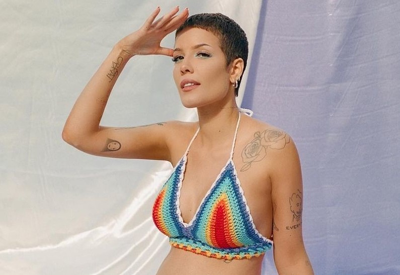 Певица Холзи родила первенца. Фото и имя малыша!