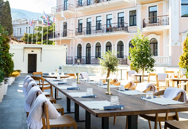 Новый ресторан «1912» в Ялте в отеле Villa Elena