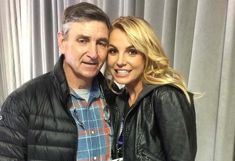 «Танец свободы»: Бритни Спирс празднует победу над отцом в суде