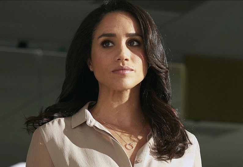 Ответный удар королевской семьи? Всю ужасающую правду о Меган Маркл расскажут в новой книге