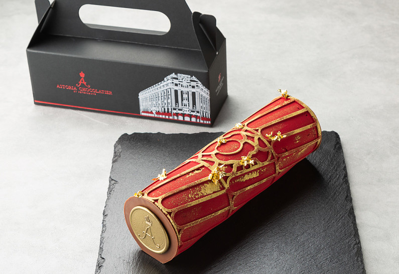 Фирменный travel cake от шеф-кондитера отеля «Астория»