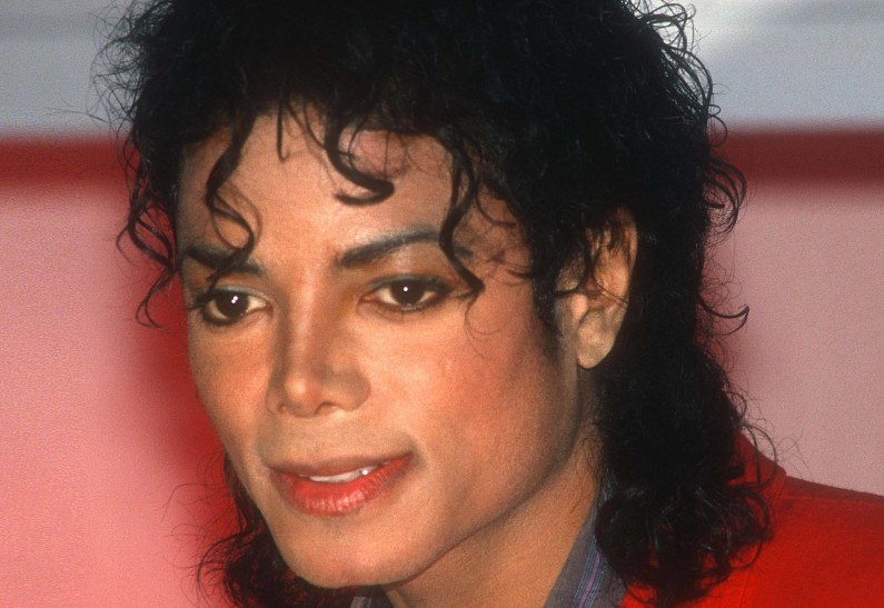 Семья Майкла Джексона выпустит его неизданную песню